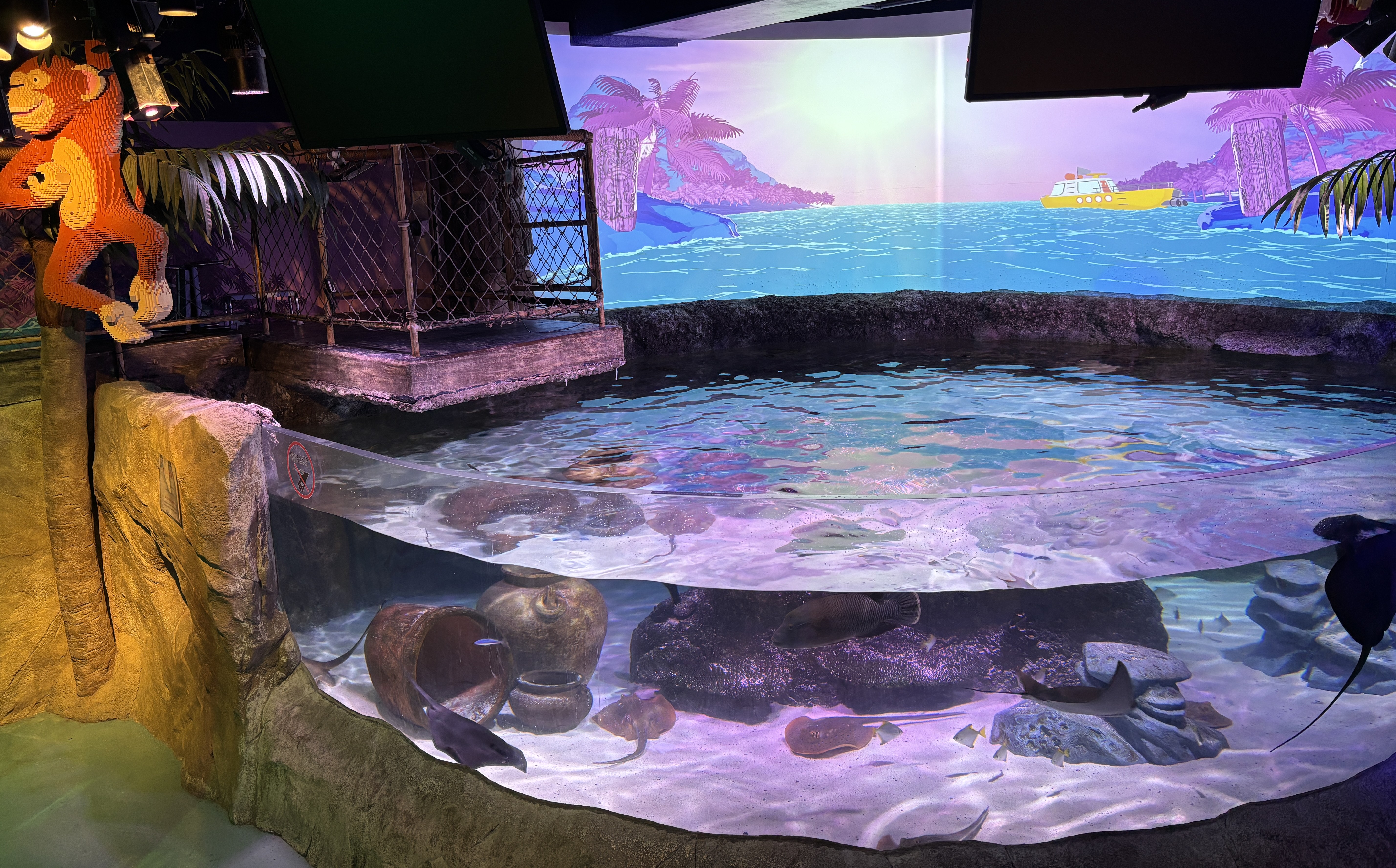 sea life nagoyaエイのエリア